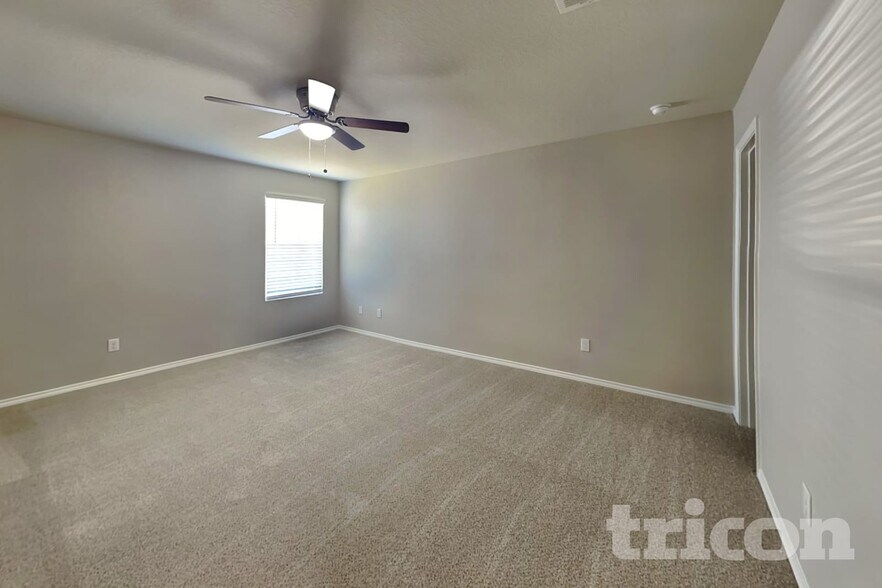 Building Photo - 8506 Amistad Cove