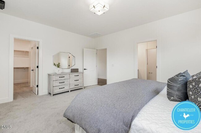 Building Photo - 2307 Broad St