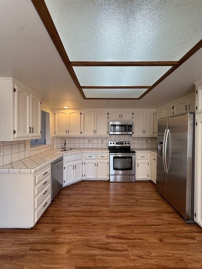 Building Photo - Beautiful Two Story Orcutt Town Home in the Gated Development of Creekridge Villas