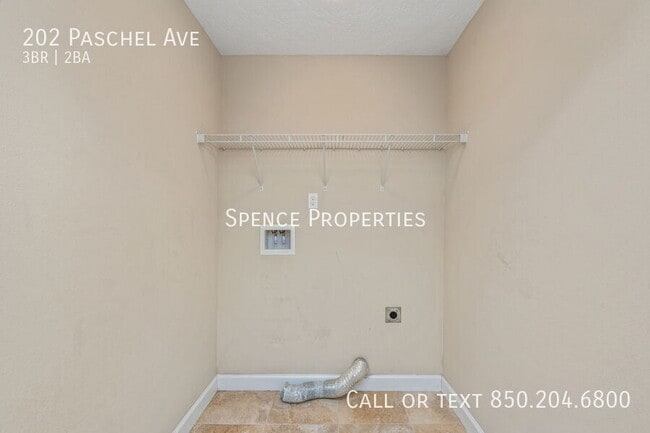 Building Photo - 202 Paschel Ave