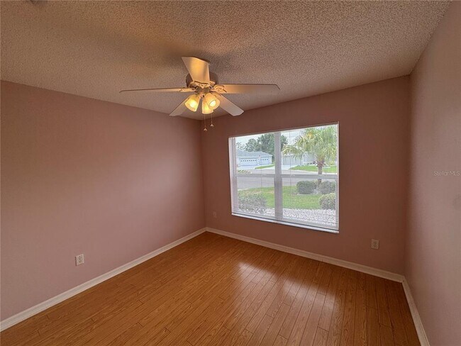 Building Photo - 3056 St Thomas Ln