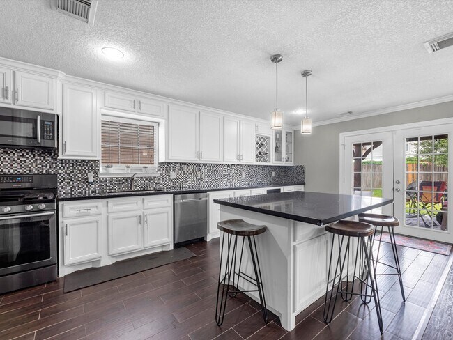 Building Photo - 12123 Ravens Nest Ln
