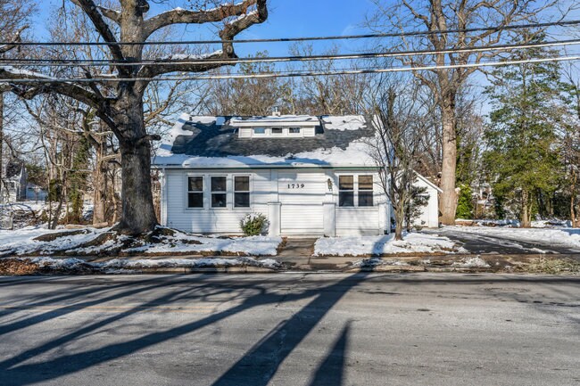 Building Photo - 1739 Asbury Ave