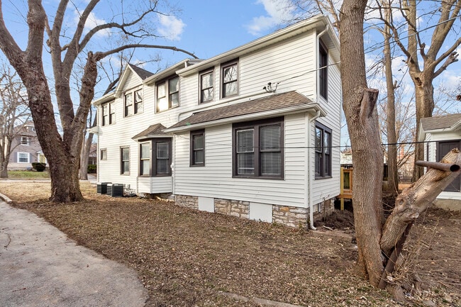 Building Photo - 4121 Holly St