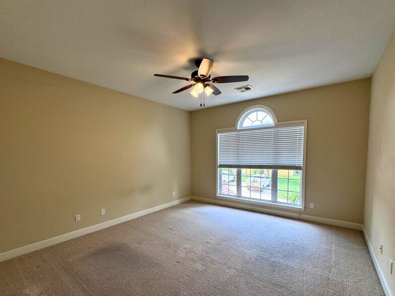 Building Photo - 2416 Boulder Springs Dr