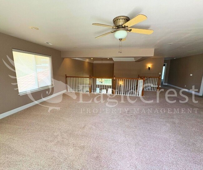 Building Photo - Luxury Bella Terra Estate with Mountain & Vineyard Views