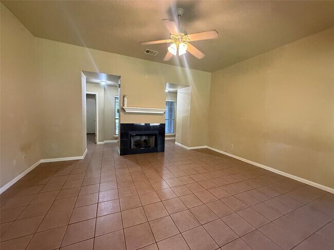 Building Photo - 2107 Yaupon Trail