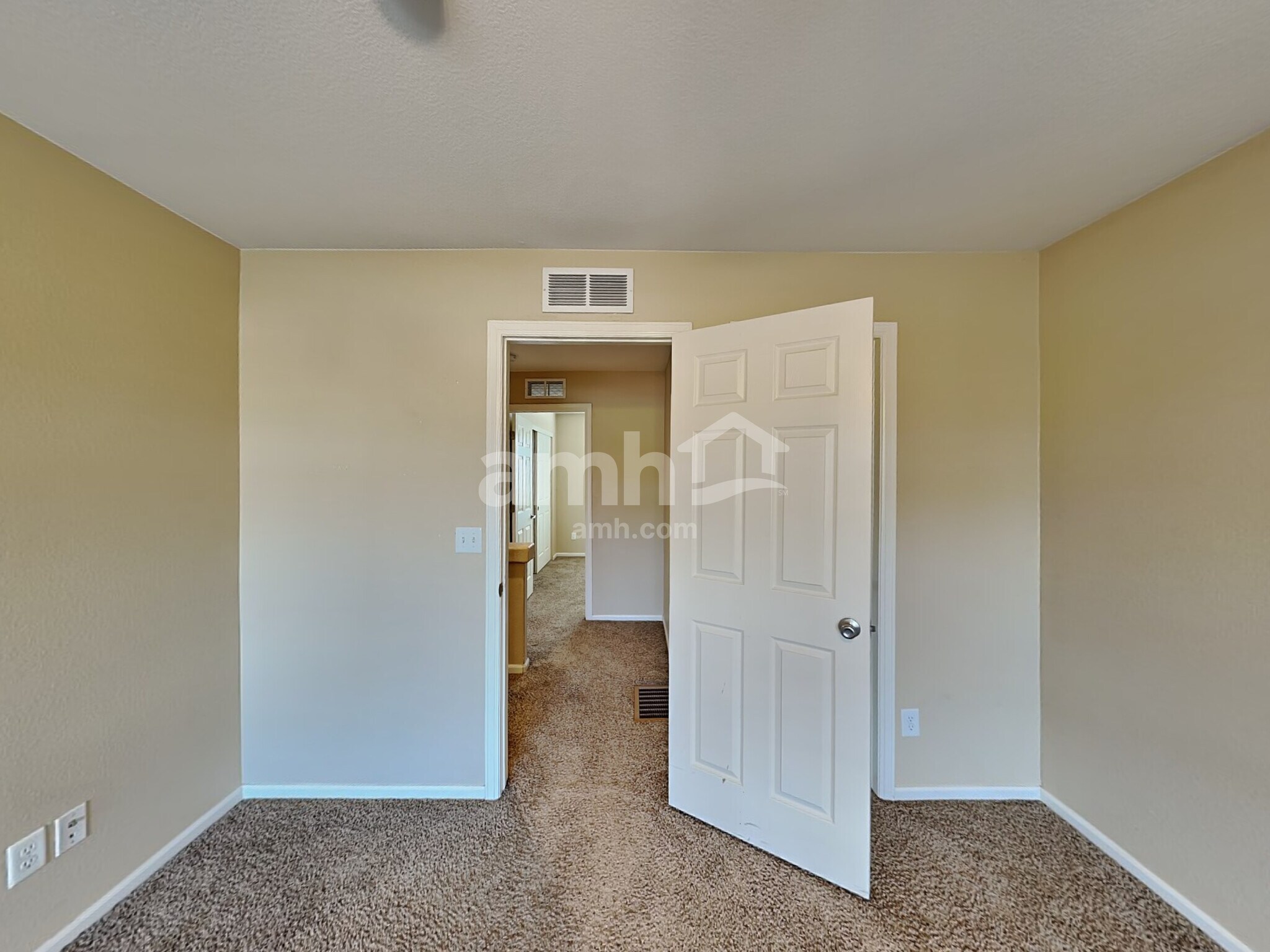 Building Photo - 18660 E 47th Ave