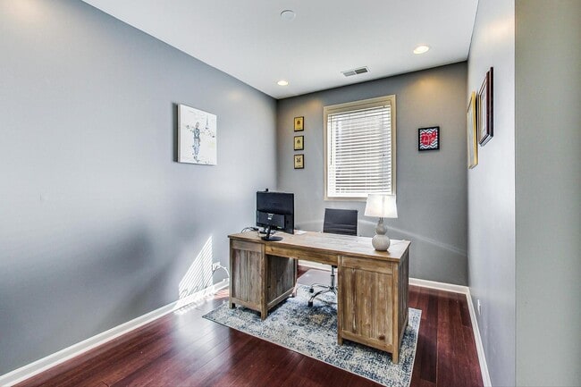 Building Photo - 1351 W Altgeld St