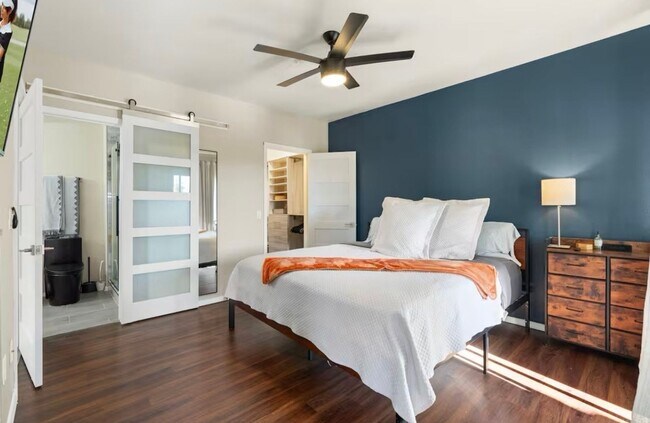 Building Photo - Charming 2BR Condo in Scottsdale