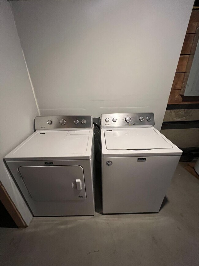 Building Photo - North Spokane Gem!! Coming soon!