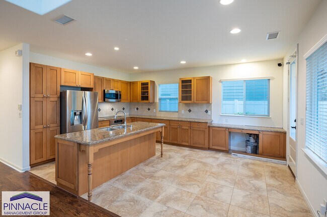 Building Photo - 91-1038 Waiilikahi St