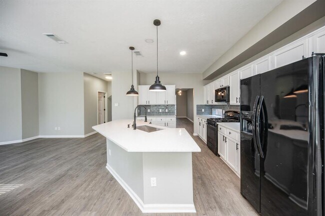 Building Photo - 14011 Cypress Falls Dr