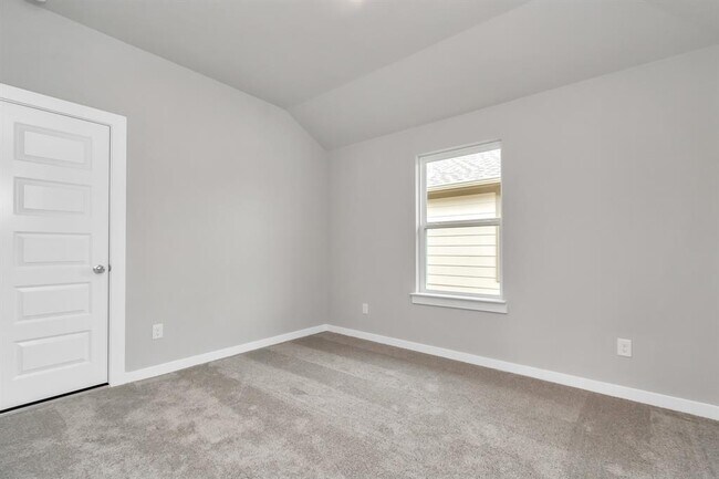 Building Photo - 1830 Waters Branch Dr