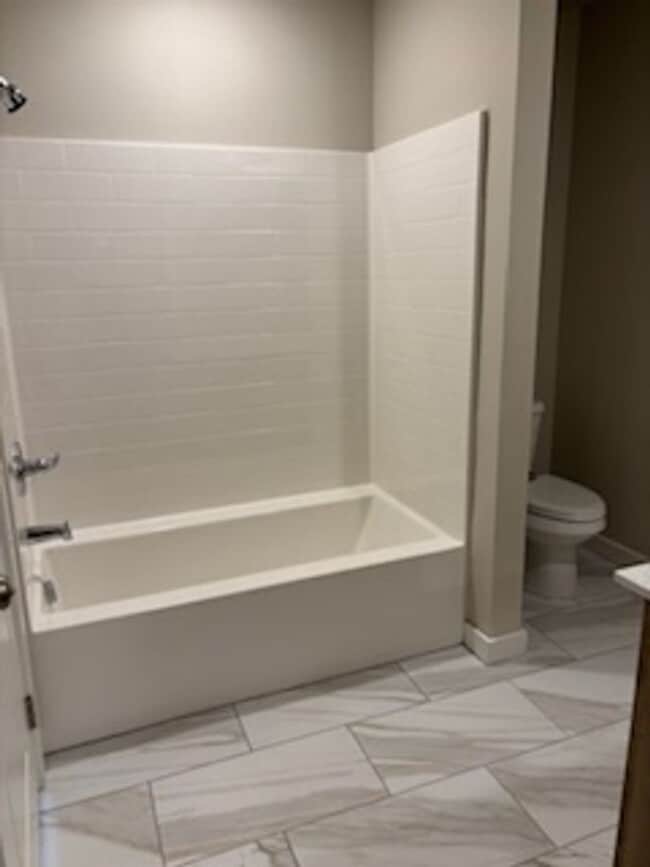 Building Photo - Beautiful New Home!