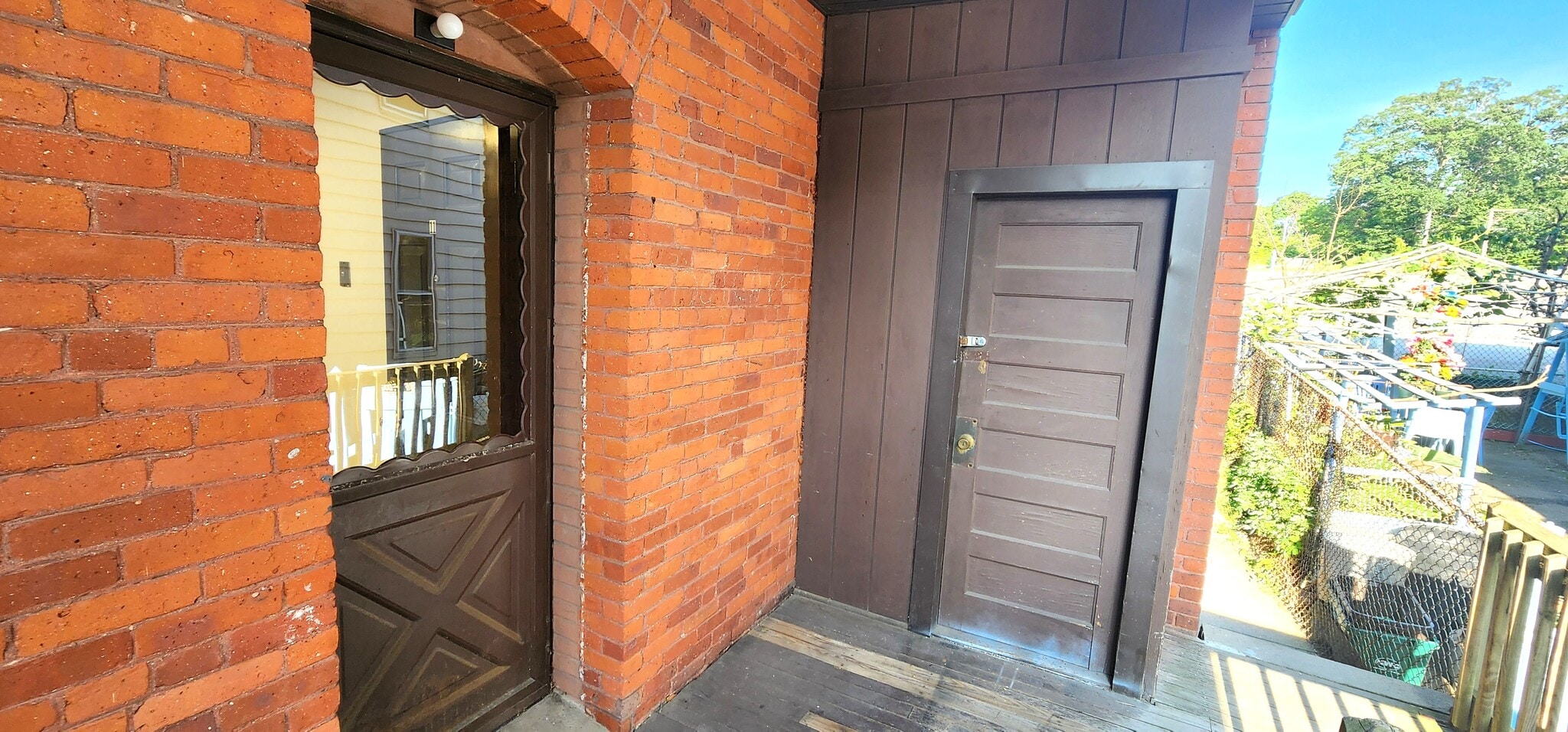 Porch & Storage - 29 William St