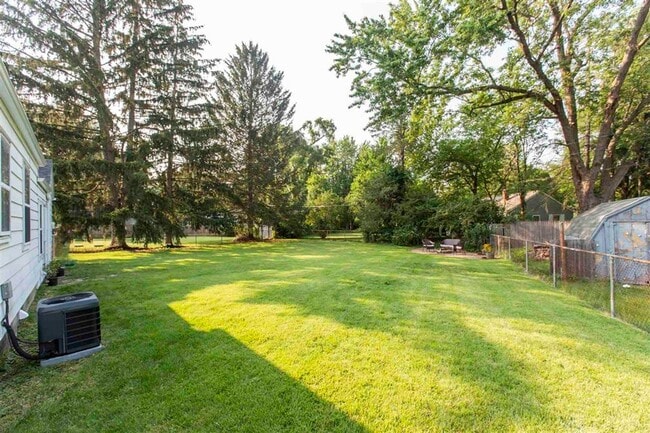 Building Photo - Upgraded South Bend IN home for rent. 2 be...