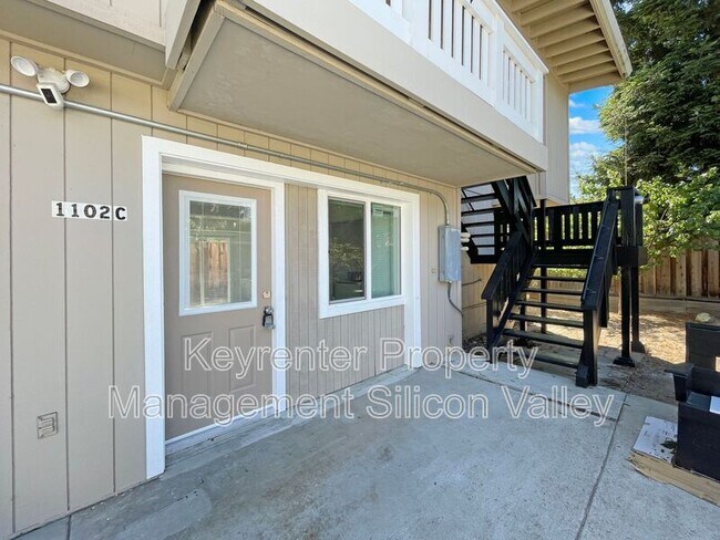 Building Photo - 1102 Audrey Ave