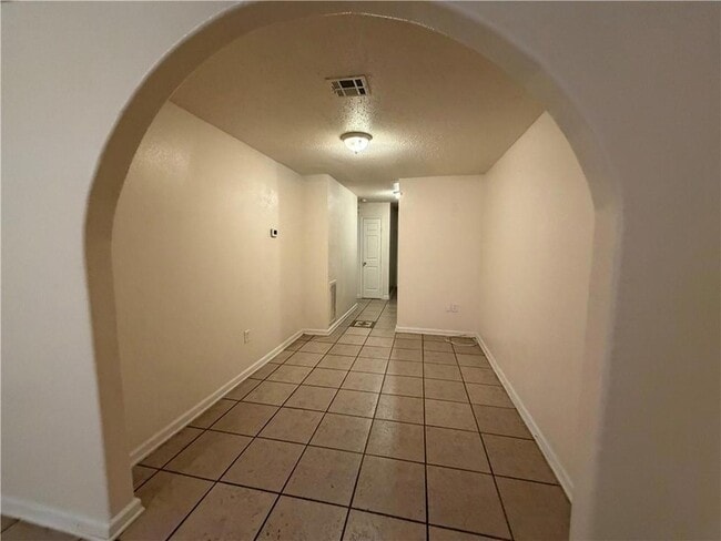 Building Photo - 3708 Shangri-La Dr