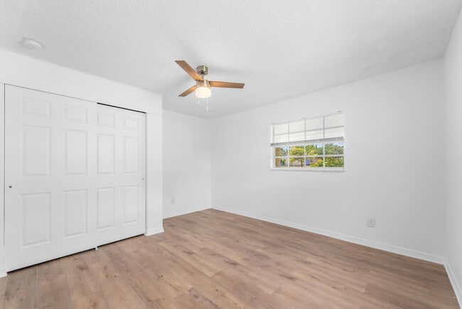 Building Photo - 6143 Tanglewood Dr NE