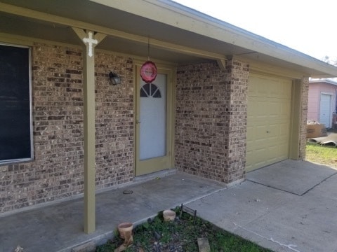 Building Photo - 604 Alexander