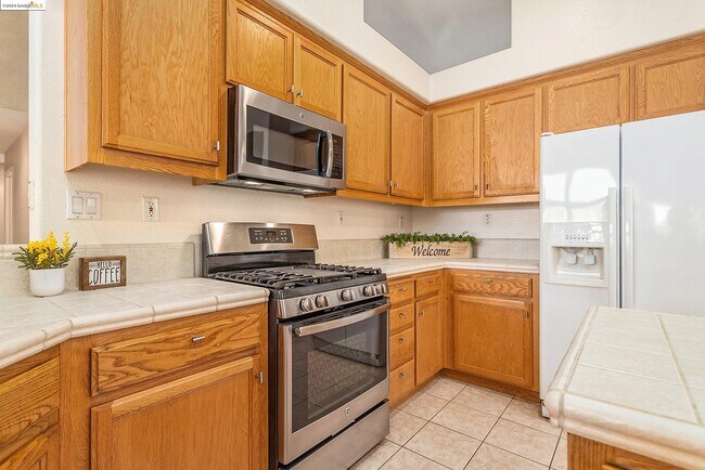 Building Photo - 1522 Coventry Dr