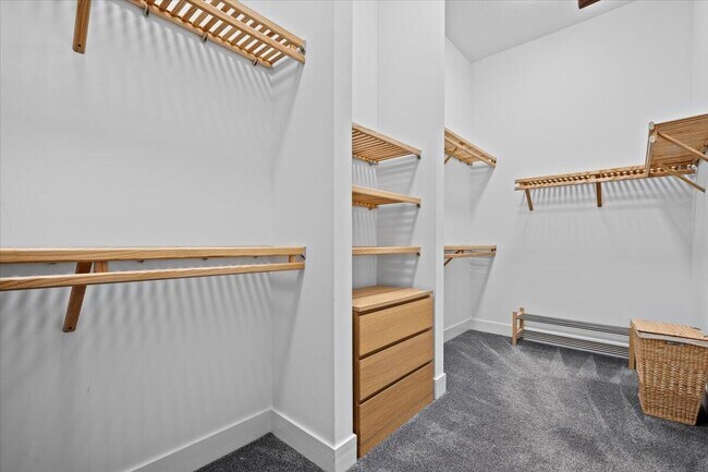 Building Photo - 13673 Artisan Cir