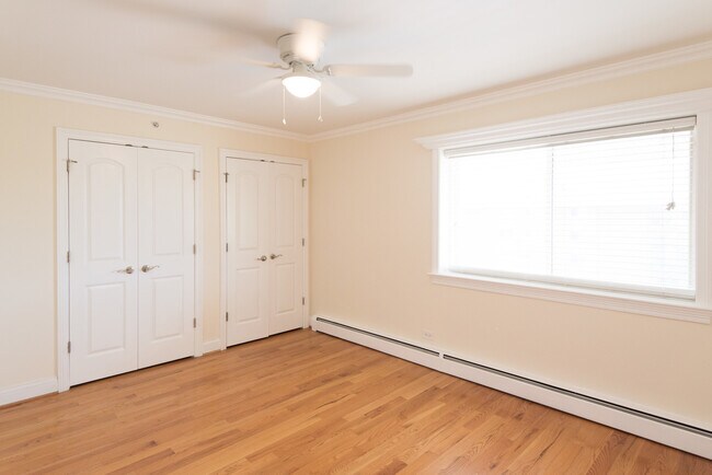 Building Photo - 2206 S Goebbert Rd