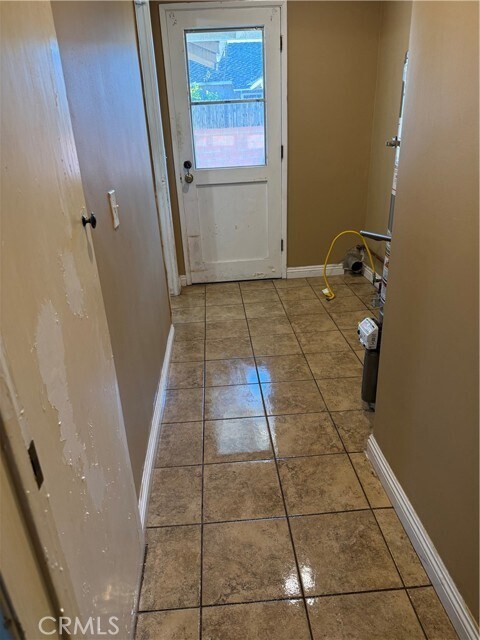 Building Photo - 10963 Canelo Rd