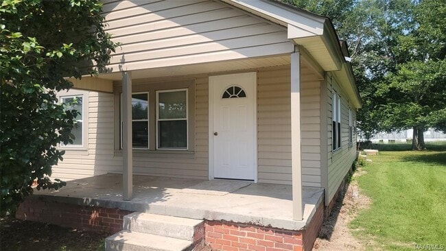 Primary Photo - 1960 Ceasarville Rd