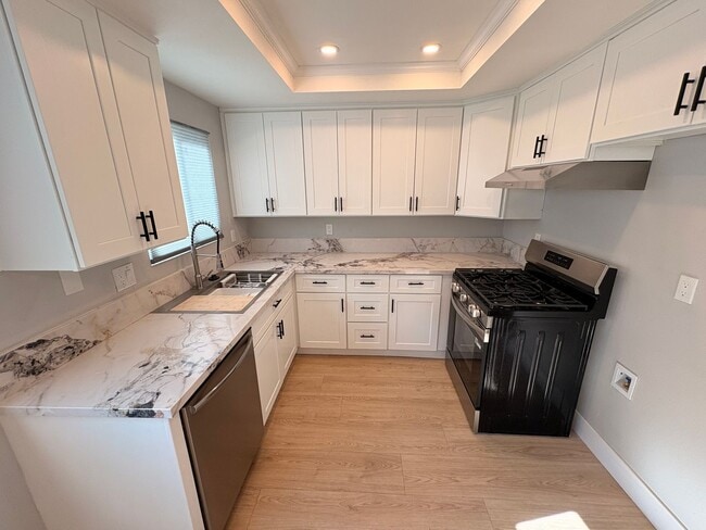 Building Photo - 1708 E Fairfield Ct