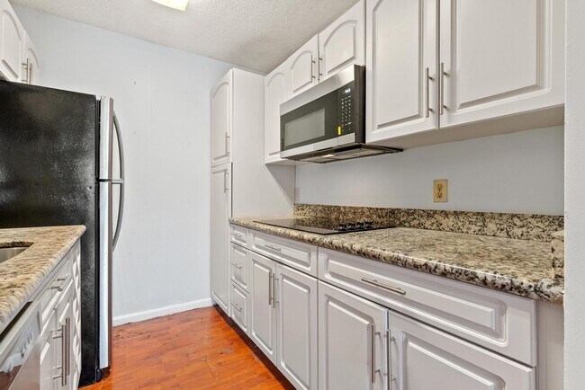 Building Photo - 4201 W McNab Rd