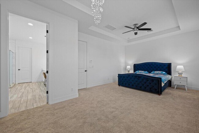 Building Photo - 1127 Faulkner Ter