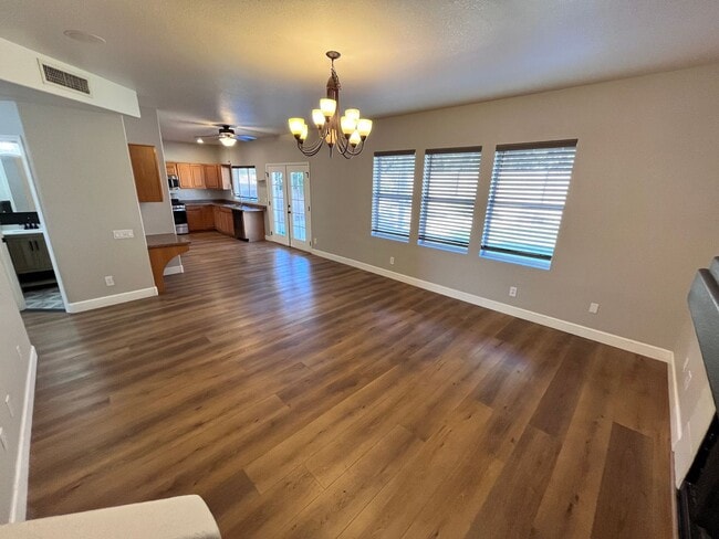 Building Photo - North East- 5 bedroom/ 2.5 bathroom single family home