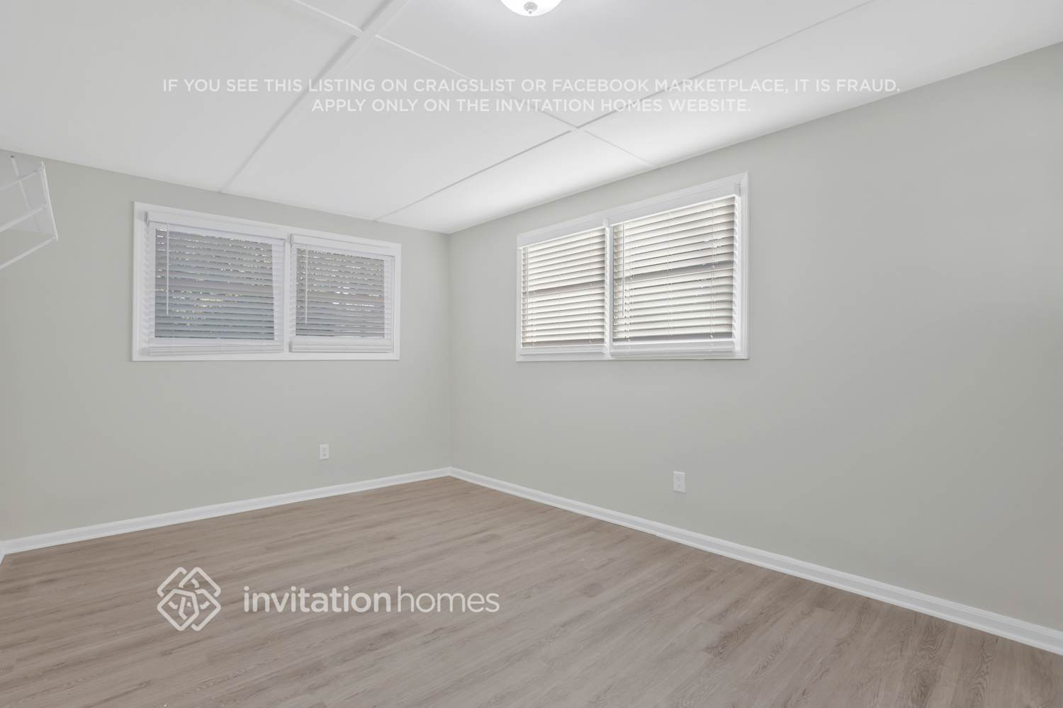 Building Photo - 2859 Monterey Dr