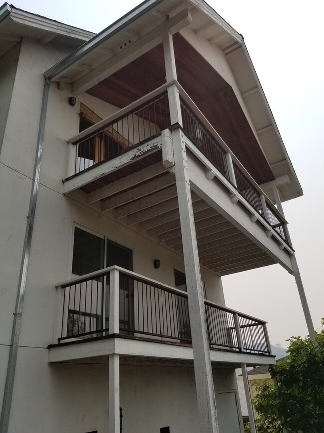 Building Photo - Oh my!!!  Downtown Sonora!