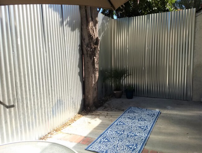 Private Patio - 206 N Florence St