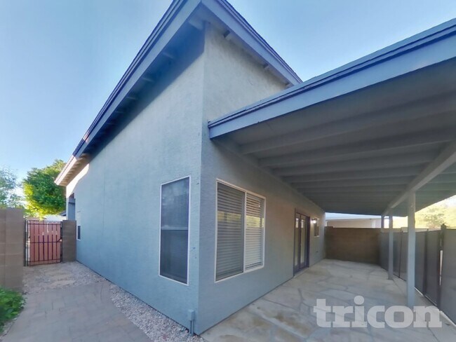 Building Photo - 6642 E Northridge St