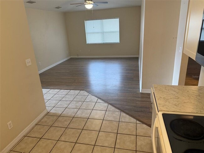 Building Photo - 1129 Graystone Ave