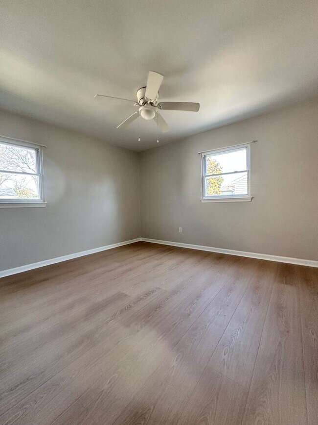 Building Photo - Diamond Springs Rd, Virginia Beach