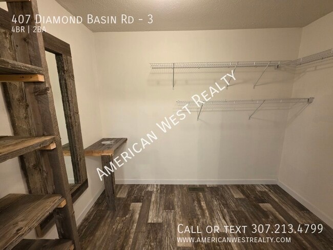 Building Photo - 407 Diamond Basin Rd