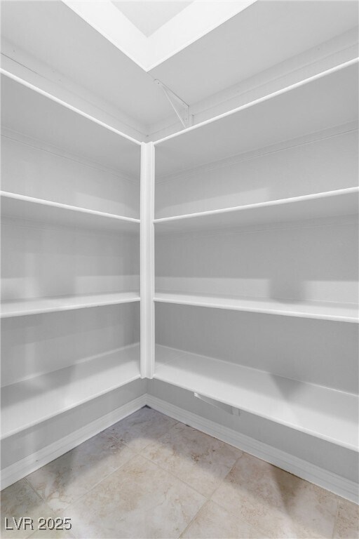 Building Photo - 9404 Sand Tiger Ave