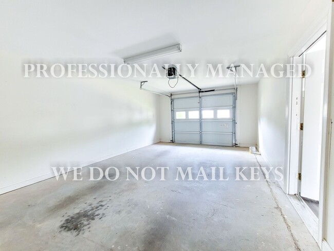 Building Photo - 161 Irene Ct