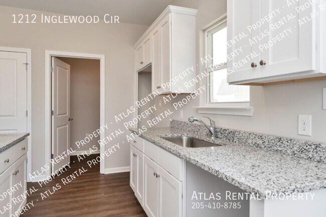 Building Photo - 1212 Inglewood Cir