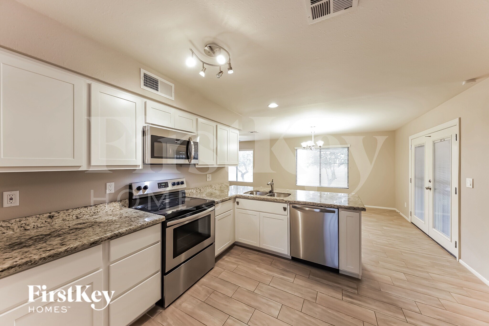 Building Photo - 2719 E Charleston Ave