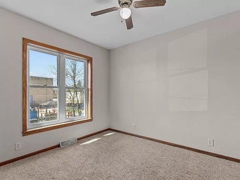 Building Photo - 225 Prospect St