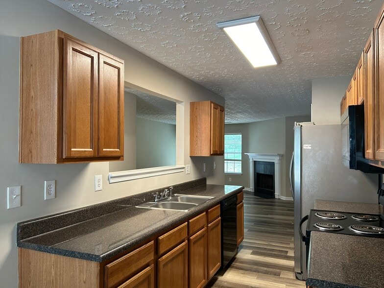 Building Photo - 2916 Vining Ridge Ter