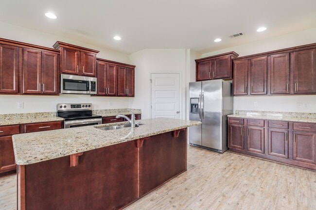 Building Photo - 10837 Chapelwood Dr