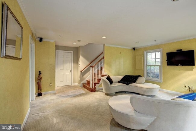 Building Photo - 1657 Colonial Hills Dr