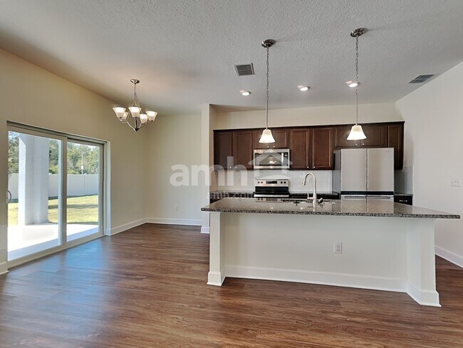 Building Photo - 905 Walden Pond Dr